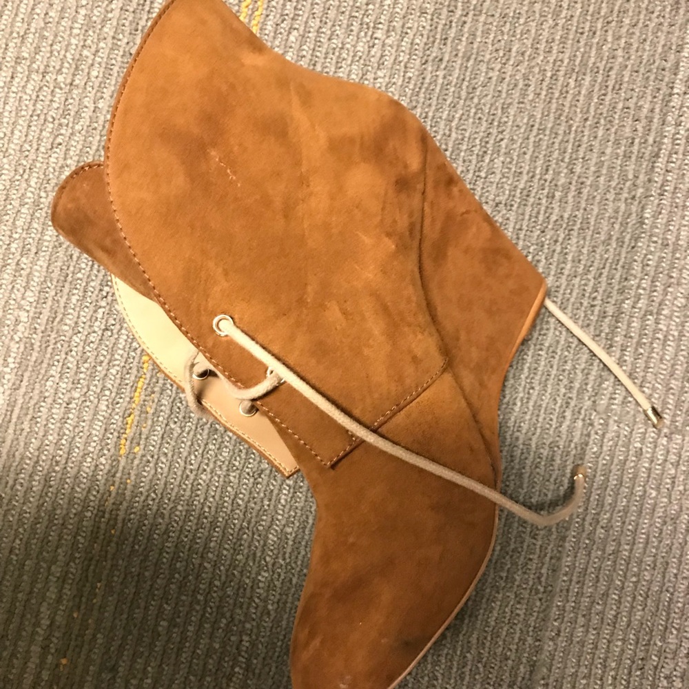 Zara wedge booties size 39
